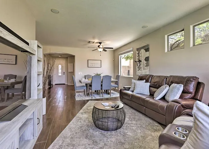 1/2 Mi To Lake: Family W/ Hot Tub In Goodyear Holiday home Liberty
