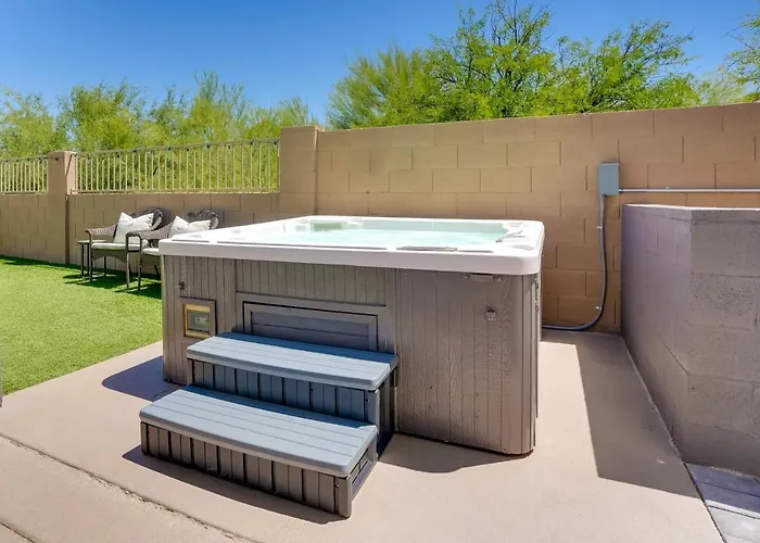 1/2 Mi To Lake: Family W/ Hot Tub In Goodyear Liberty