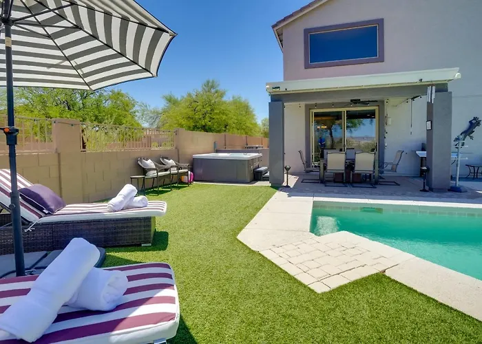 Holiday home 1/2 Mi To Lake: Family W/ Hot Tub In Goodyear *